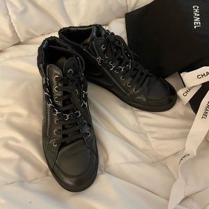 Authentic Chanel sneakers size 38